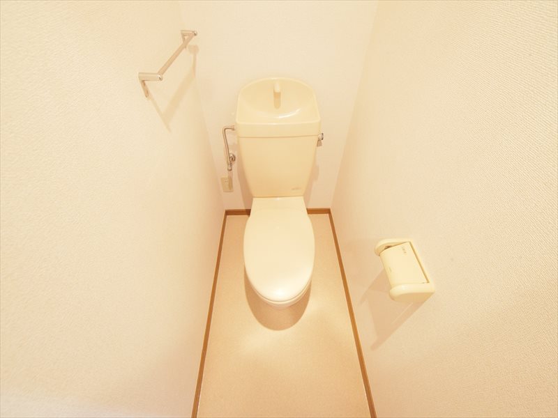 トイレ　温水洗浄便座設置可
