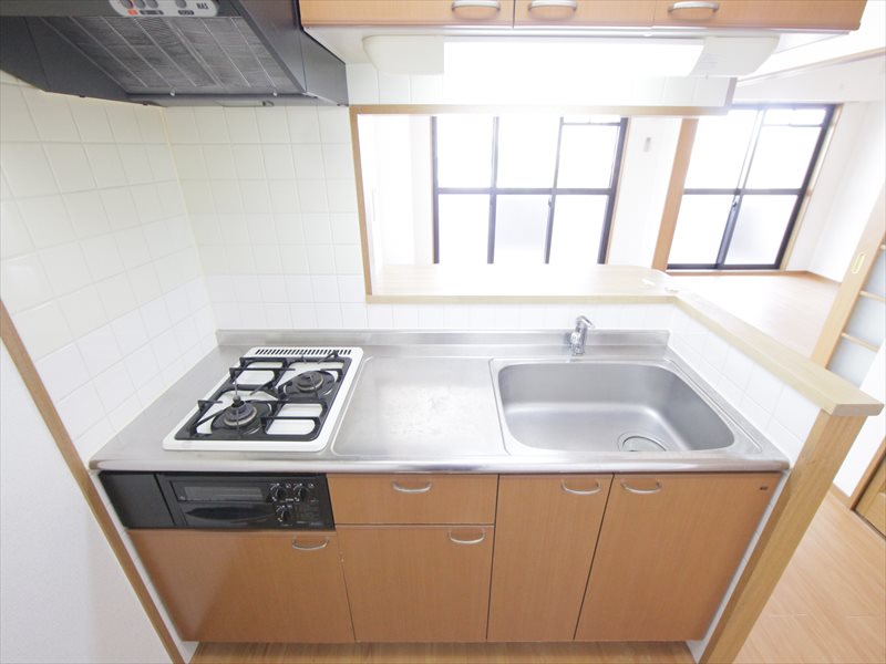 キッチン　キッチン（ガス２口コンログリル付き）
