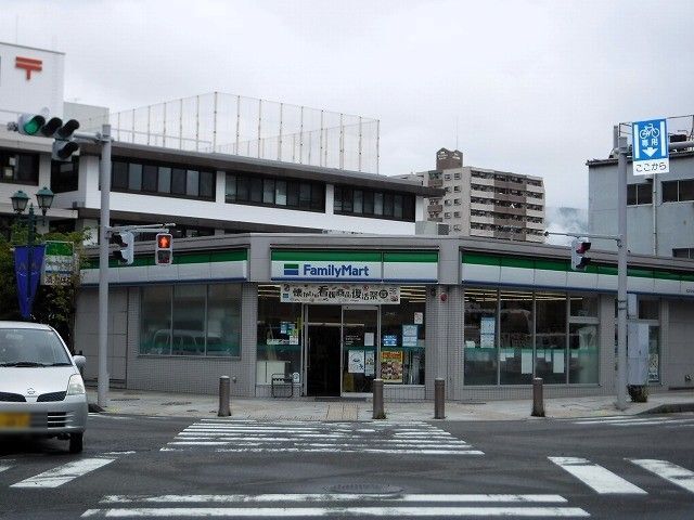 コンビニ　ファミリーマート松本中央二丁目（コンビニ）まで300m