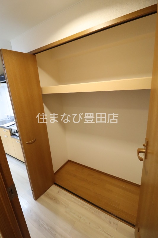 収納　同型別部屋写真