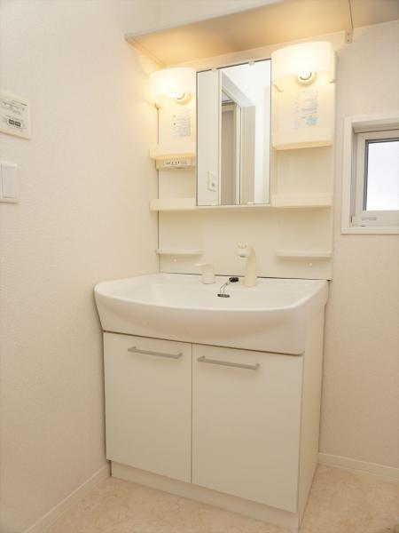 洗面設備　洗面所