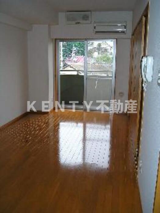 居室・リビング　おしゃれな居間です