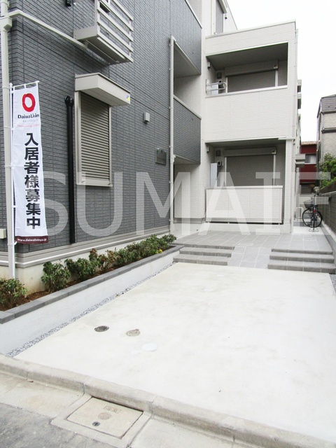 エントランス　マンション入り口！