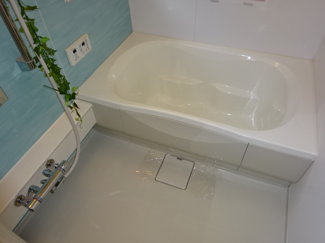 バス・シャワールーム　追い焚きバス