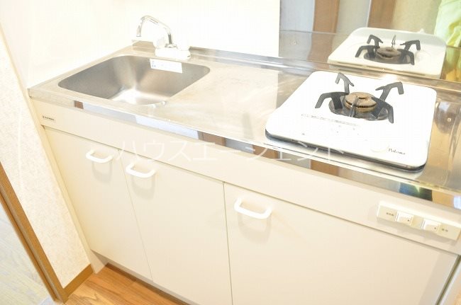 キッチン　ガスコンロ付きキッチン☆※参考写真は別号室です。