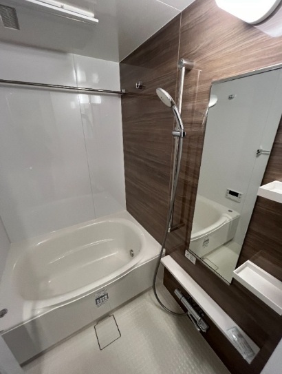バス・シャワールーム　参考写真　追炊き機能・浴室乾燥機付き