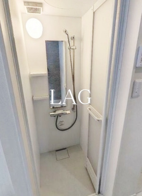 バス・シャワールーム　シャワールームになります。