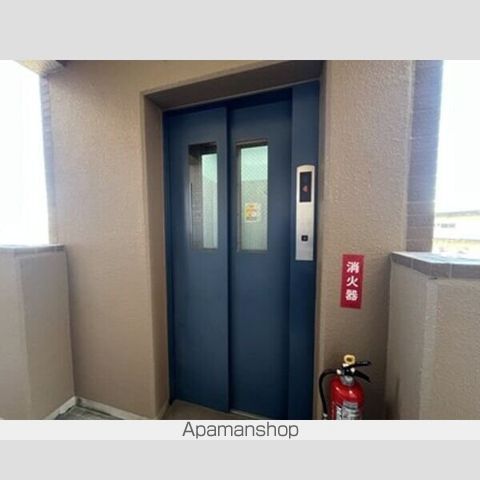 ロビー　ロビー