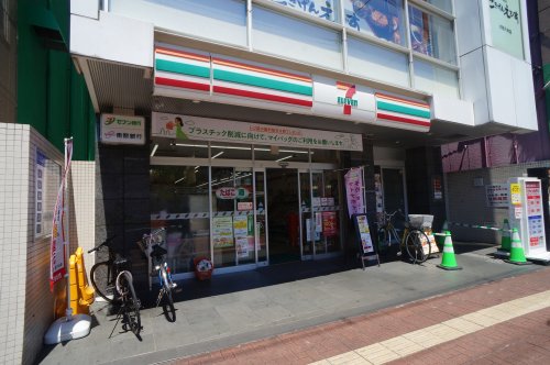 コンビニ　セブンイレブン 近鉄大和八木駅北口店（コンビニ）まで578m