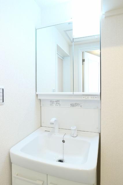 洗面設備　洗面所　※同物件・同仕様画像