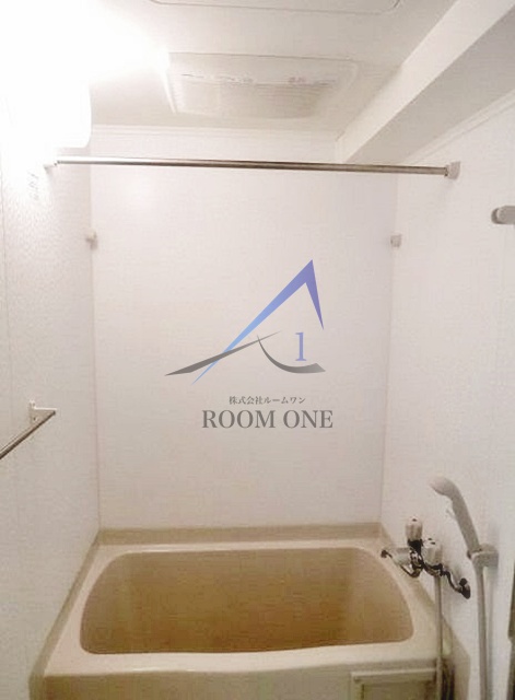 バス・シャワールーム　お風呂です。