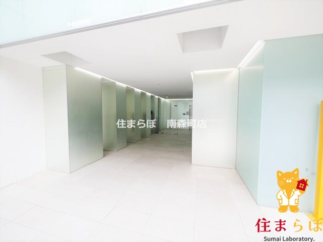 エントランス　共用部の印象も大切に