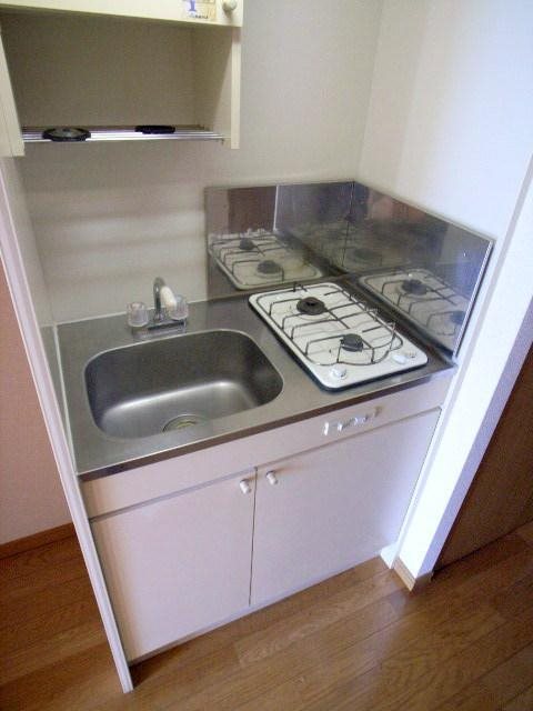 キッチン　同型タイプの為、現状を優先