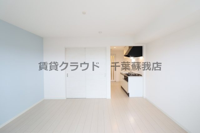 居室・リビング　こちらの居間で趣味の時間をお楽しみください