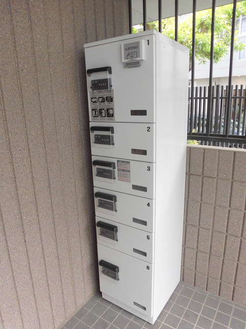 ロビー　★宅配ボックス