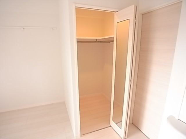 エンクレスト舞鶴2の内装写真