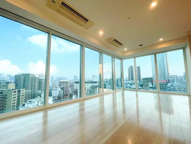 居室・リビング　ＴＨＥ　ＲＯＰＰＯＮＧＩ　ＴＯＫＹＯ　ＣＬＵＢ　ＲＥＳＩＤＥ