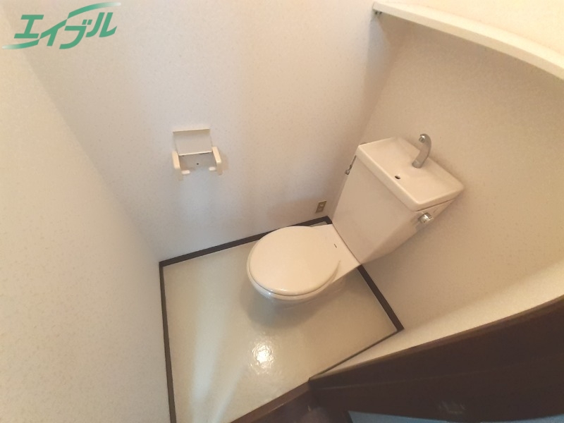 トイレ　同型参考写真