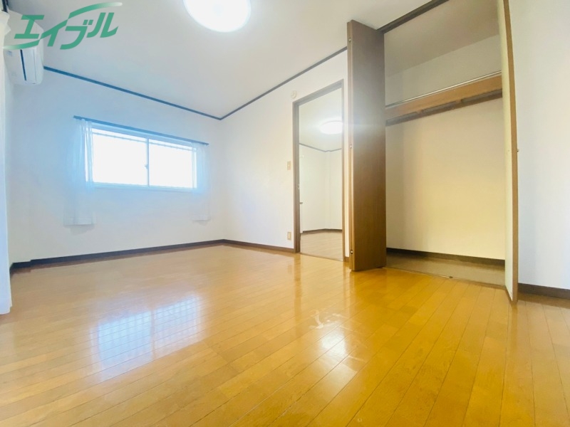 収納　同型参考写真