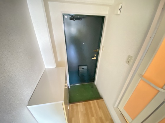 玄関　※別部屋の写真です