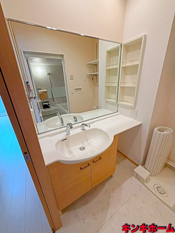 洗面設備　写真は別のお部屋です。※現況を優先します