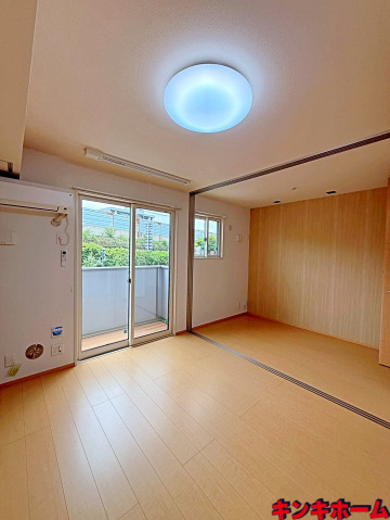 居室・リビング　写真は別のお部屋です。※現況を優先します