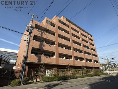 建物外観　防犯カメラ付きでセキュリティ面も安心です。