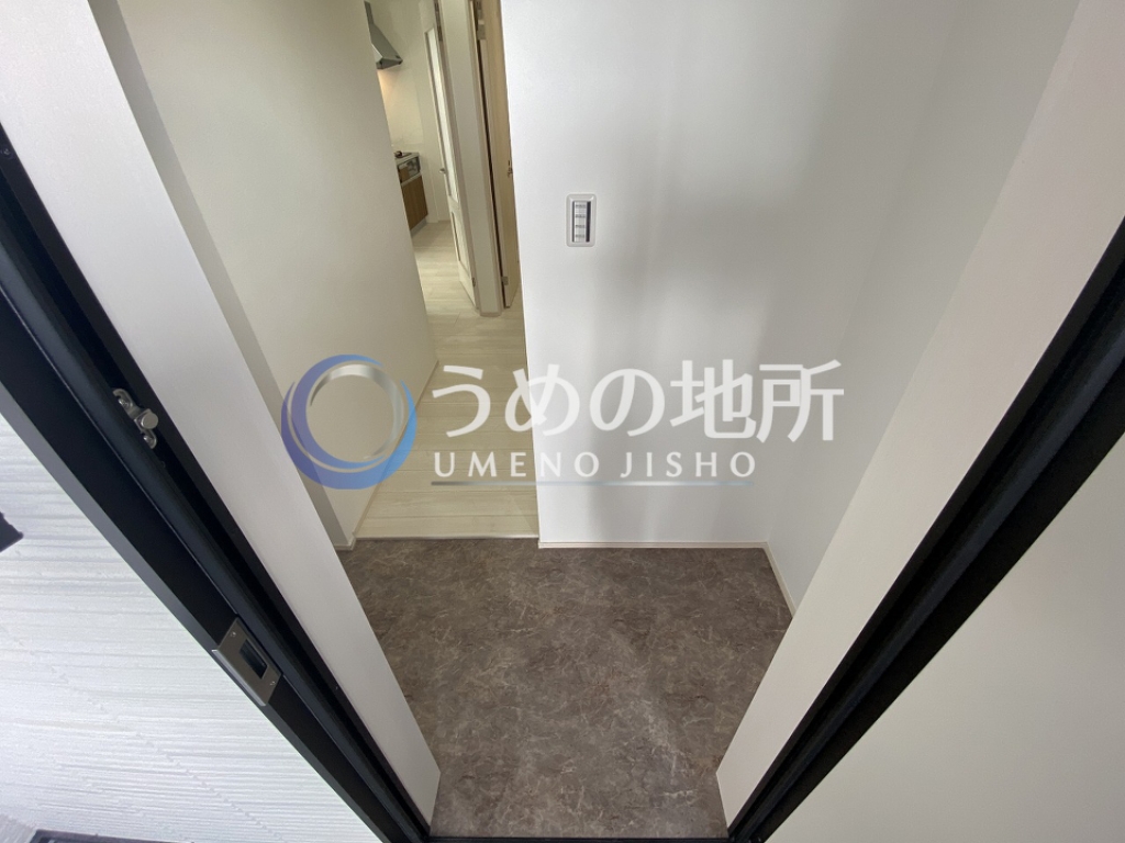 玄関　玄関ドア