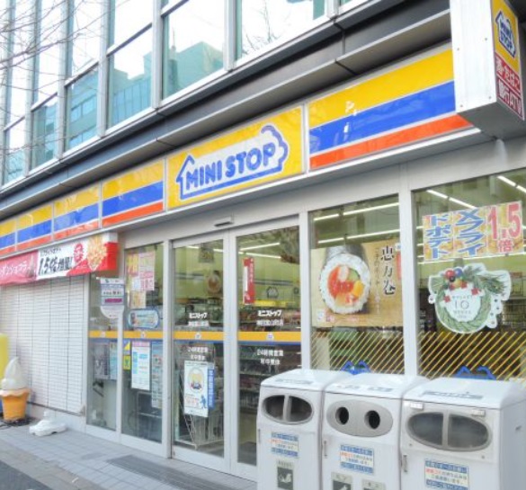 コンビニ　ミニストップ（コンビニ）まで130m