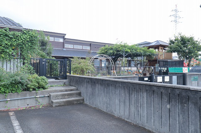 幼稚園・保育園　萩浦保育園子育て支援センター（幼稚園・保育園）まで359m
