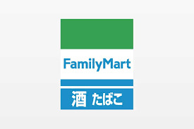 コンビニ　ファミリーマート 博多駅前四丁目店（コンビニ）まで438m