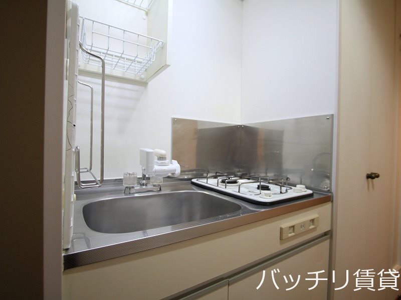キッチン　※同マンション別部屋写真の為、現状優先。