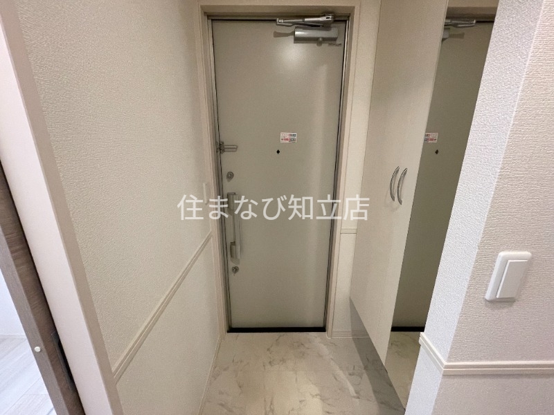 玄関　別部屋写真