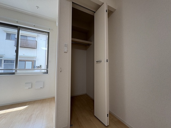 収納　※別部屋の写真です