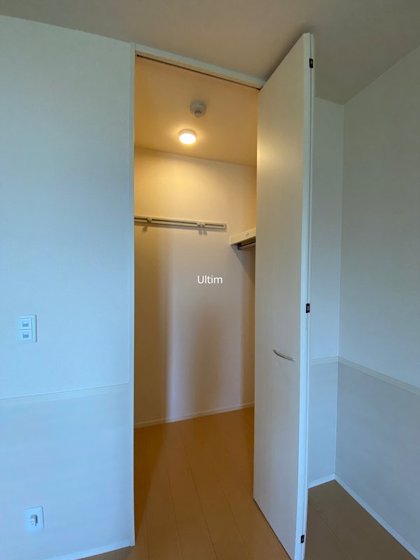 収納　※別の部屋の写真です