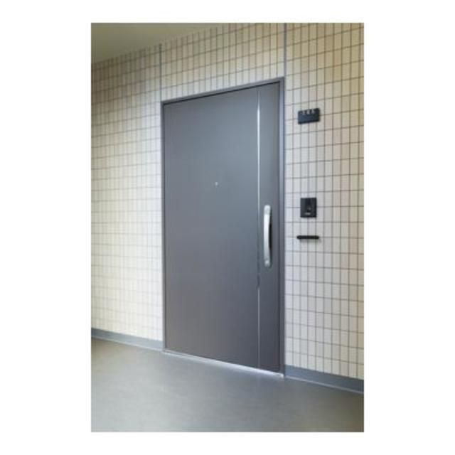 玄関　※写真は同タイプ住戸です。