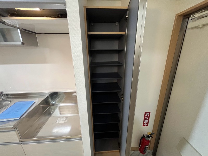 収納　２０３号室