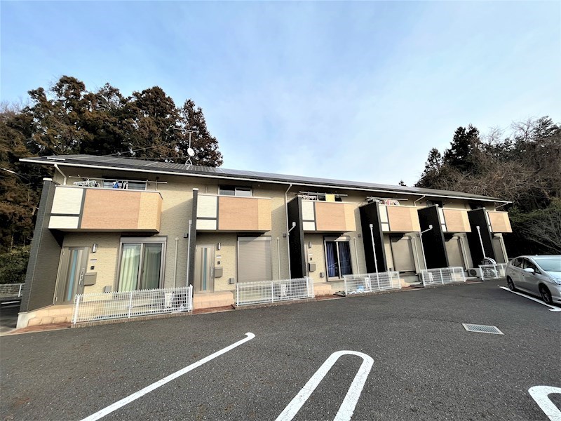建物外観　落ち着いた雰囲気の外観です
