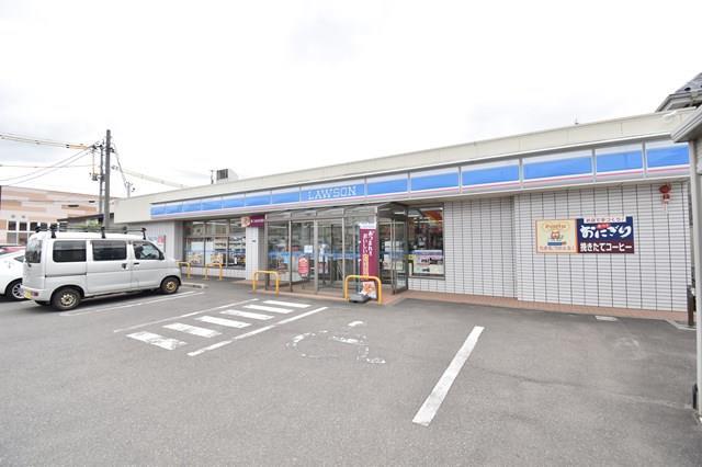 コンビニ　ローソン秋田泉ななかまど通り店（コンビニ）まで500m