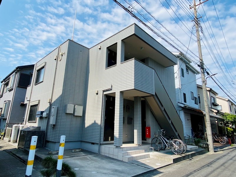 建物外観　草加駅徒歩１０分（８８０ｍ）