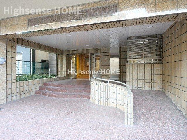 エントランス　建物の内部です
