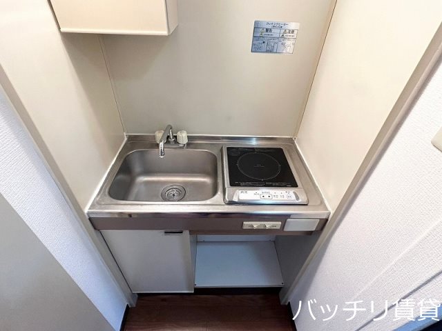キッチン　※別号室イメージの為、現状を優先致します