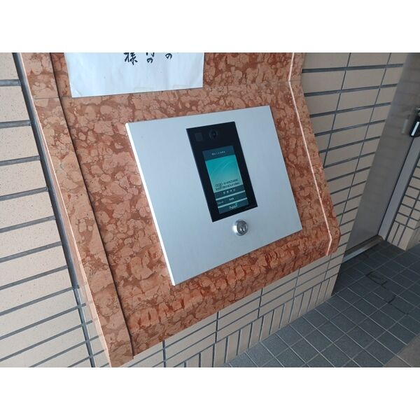 ロビー　オートロック置き配システム導入