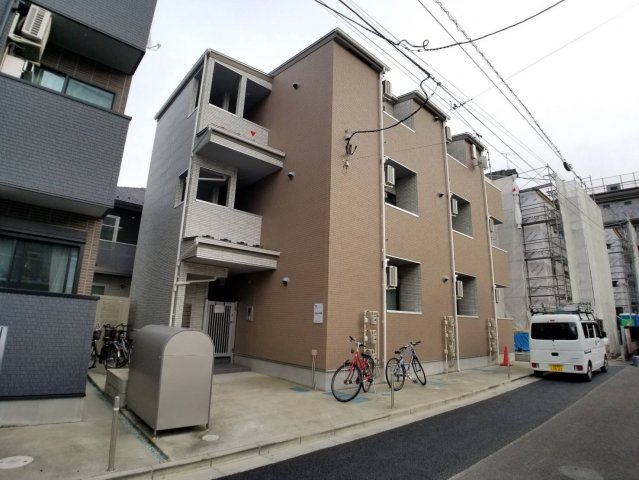 建物外観　やまねこ2号館