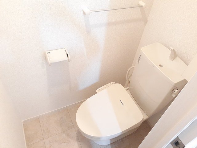 トイレ　ゆったりとした空間のトイレです