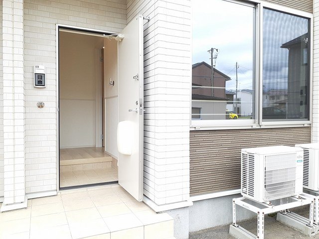玄関　シンプルで使いやすい玄関です