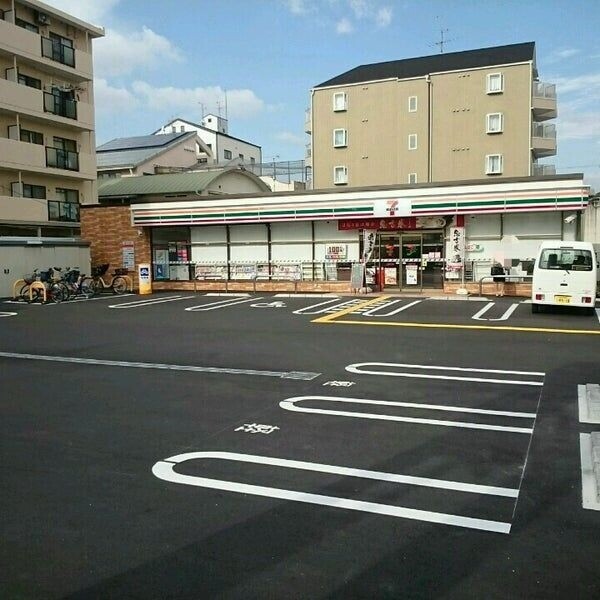 コンビニ　セブンイレブン大阪新森7丁目店（コンビニ）まで398m