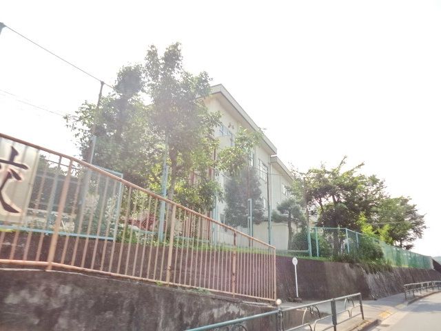 小学校　八王子市立川口小学校（小学校）まで711m
