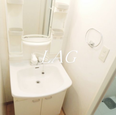 洗面設備　洗面台です。