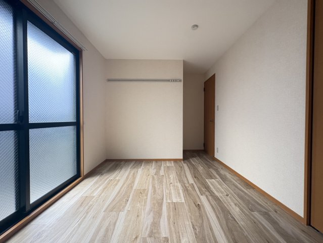 サニーコート香枦園の居間写真